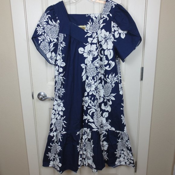 Winnie Fashion Dresses & Skirts - Winnie Fashion Women's Dress Size XL 100% Cotton Hawaii. Wore once on our cruise